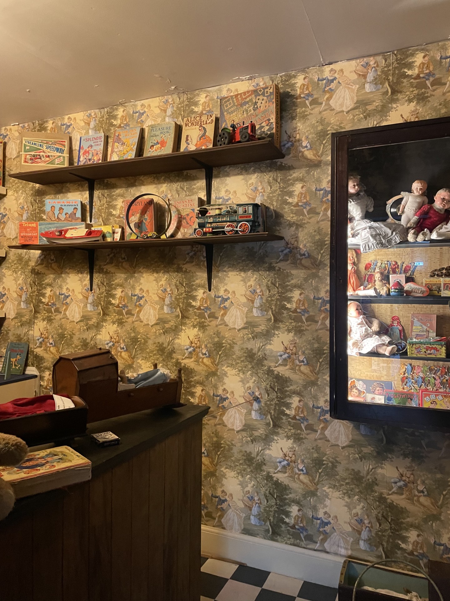 Toys From The Past - A Talk and Demo by Stewart Houston
